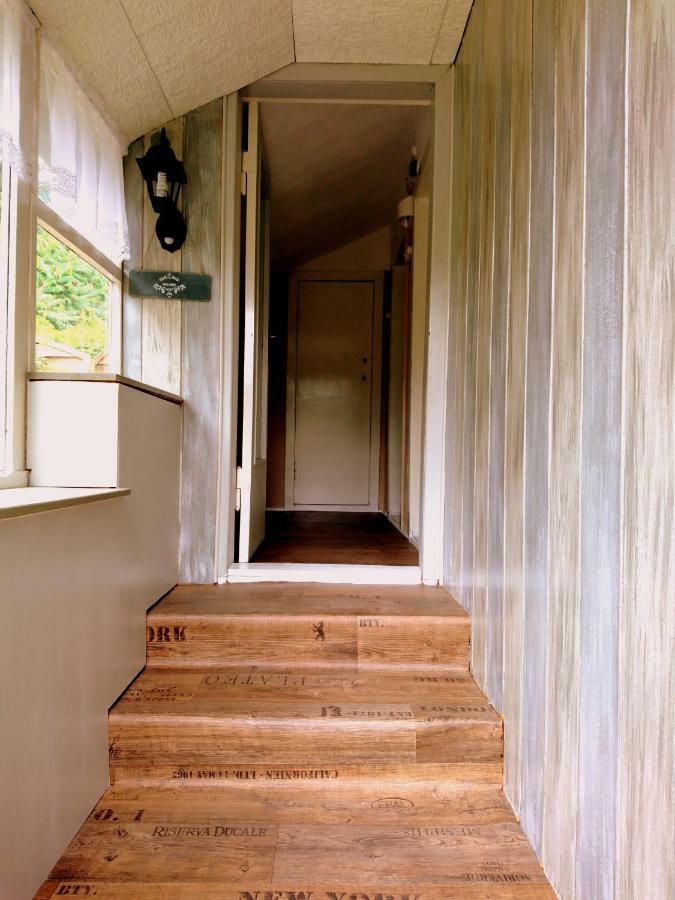 הוילה הוהן נוינדורף House46-1 מראה חיצוני תמונה